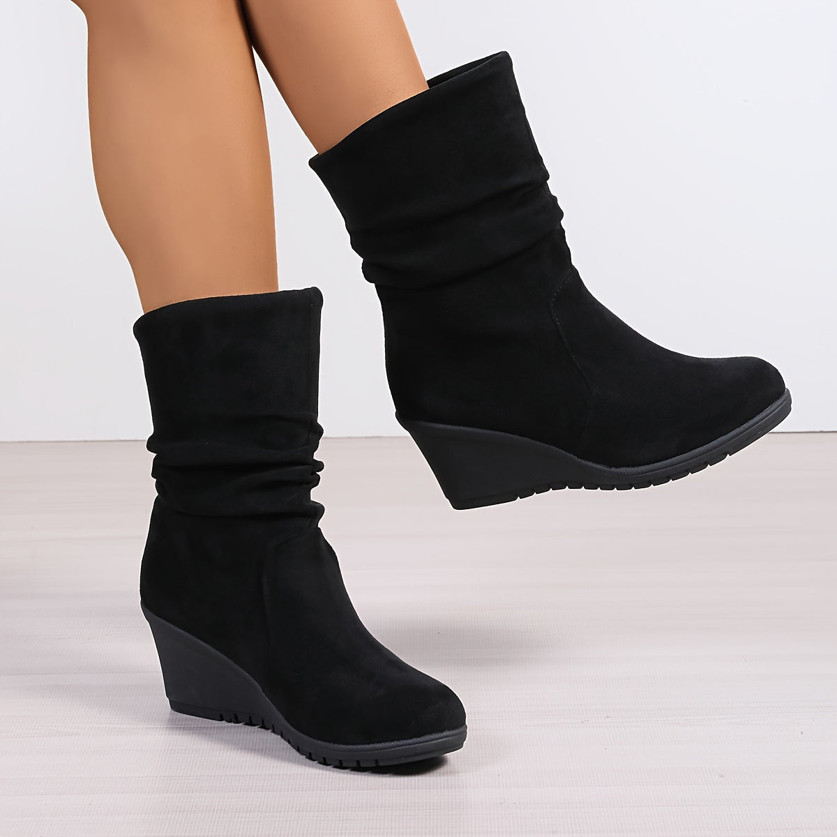 Bottes Mi-Hautes Compensées Plateforme Volants Femme Noires