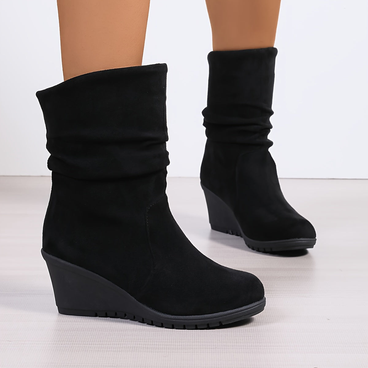 Bottes Mi-Hautes Compensées Plateforme Volants Femme Noires