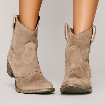 Bottes Cozy Chic en Daim – Élégance et Confort au Quotidien