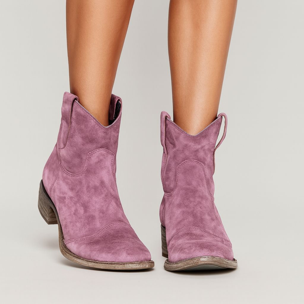 Bottes Cozy Chic en Daim – Élégance et Confort au Quotidien