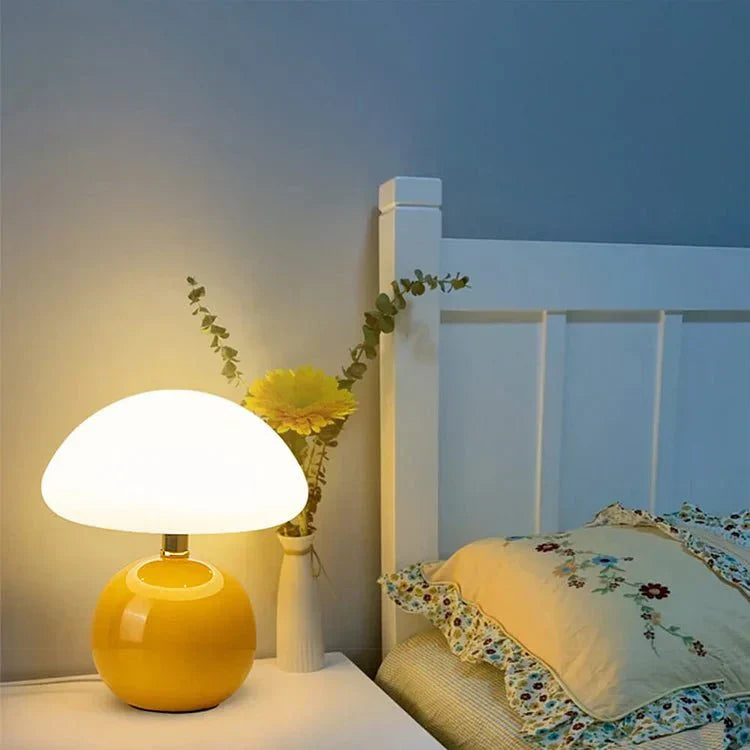 Lampe de table LED en forme de champignon